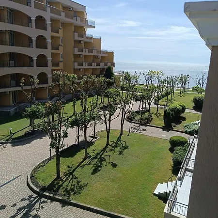 Apartment Midia Family - S Vyhledem Na Aheloy