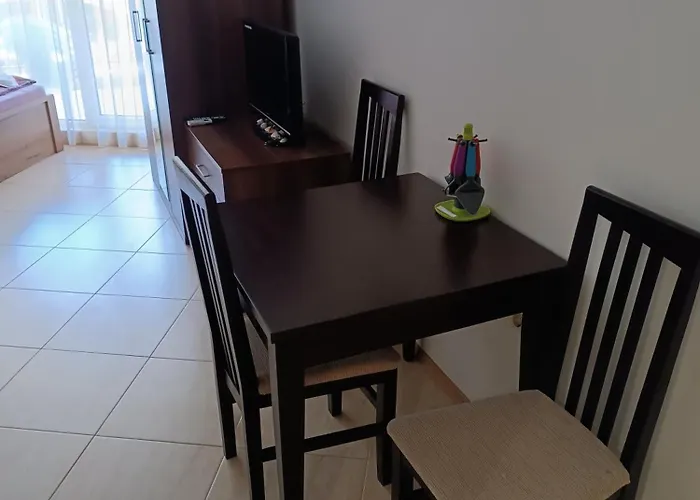 Midia Family - S Vyhledem Na * Ахелой