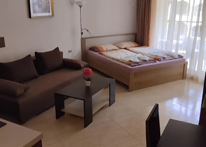 Midia Family - S Vyhledem Na Апартамент Ахелой