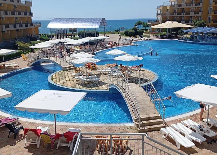 Апартамент Midia Family - S Vyhledem Na Ахелой